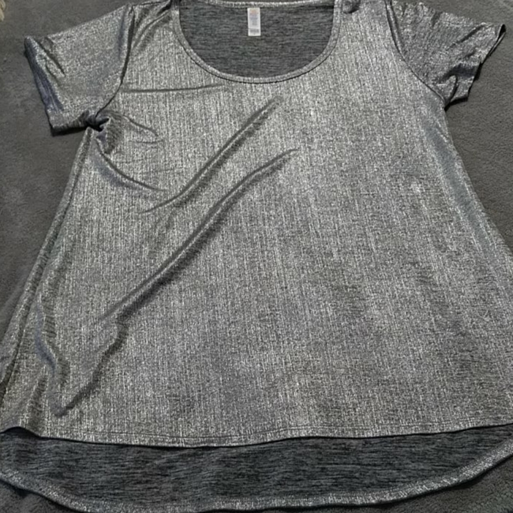 LULA ROE ELEGANT CLASSIC TEE